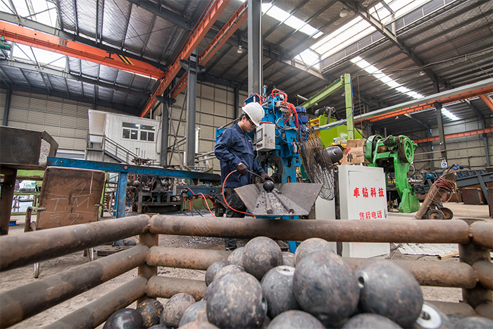 金华网架配件-螺栓球加工车间